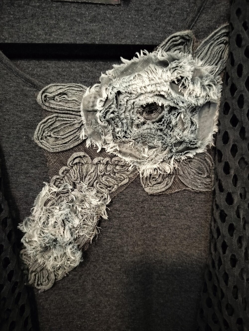 Pretty Angel Women's XL charcoal gray, distressed floral lace - Picture 3 of 8